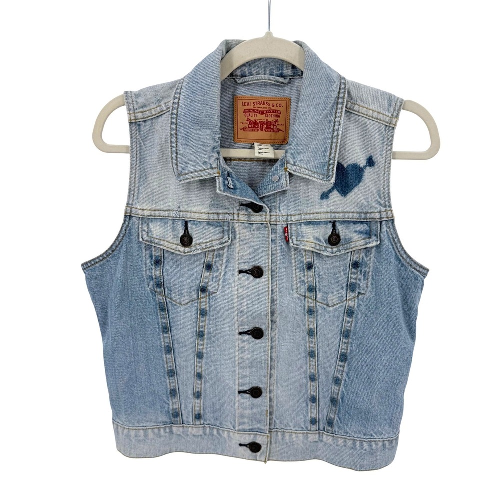 Levi's Womens Light Wash Denim Vest Heart Graphic Button Front Trucker Medium